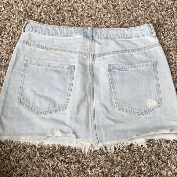 Jean Skirt - Picture 2 of 3